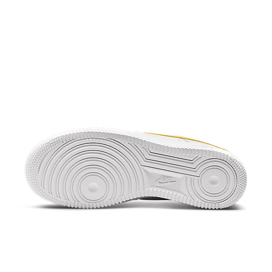 Overkicks - Nike Air Force 1 07 White Saturn Gold White White (315115-170) - detalle suela