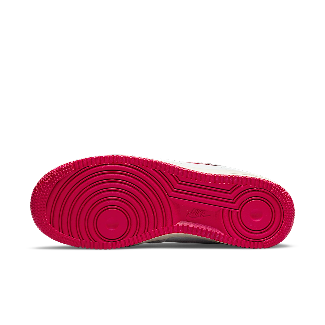 Overkicks - Nike Air Force 1 High Sculpt Summit White Gym Red (DC3590-100) - detalle suela