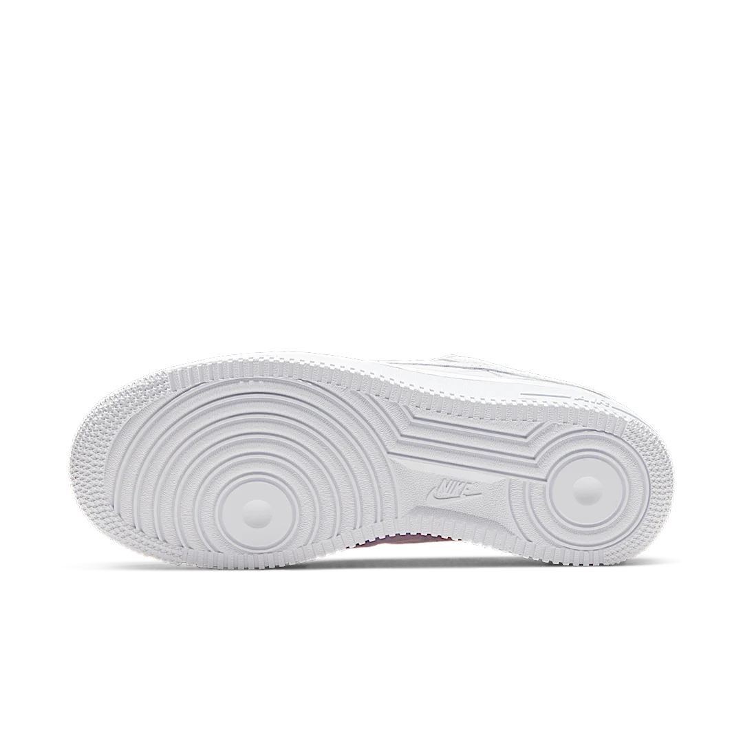 Overkicks - Nike Air Force 1 LX Reveal Black Swoosh (CJ1650-100) - detalle suela