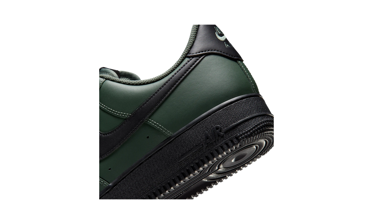 Overkicks - Nike Air Force 1 Low 07 Camo Green Black (FJ4146-303) - detalle