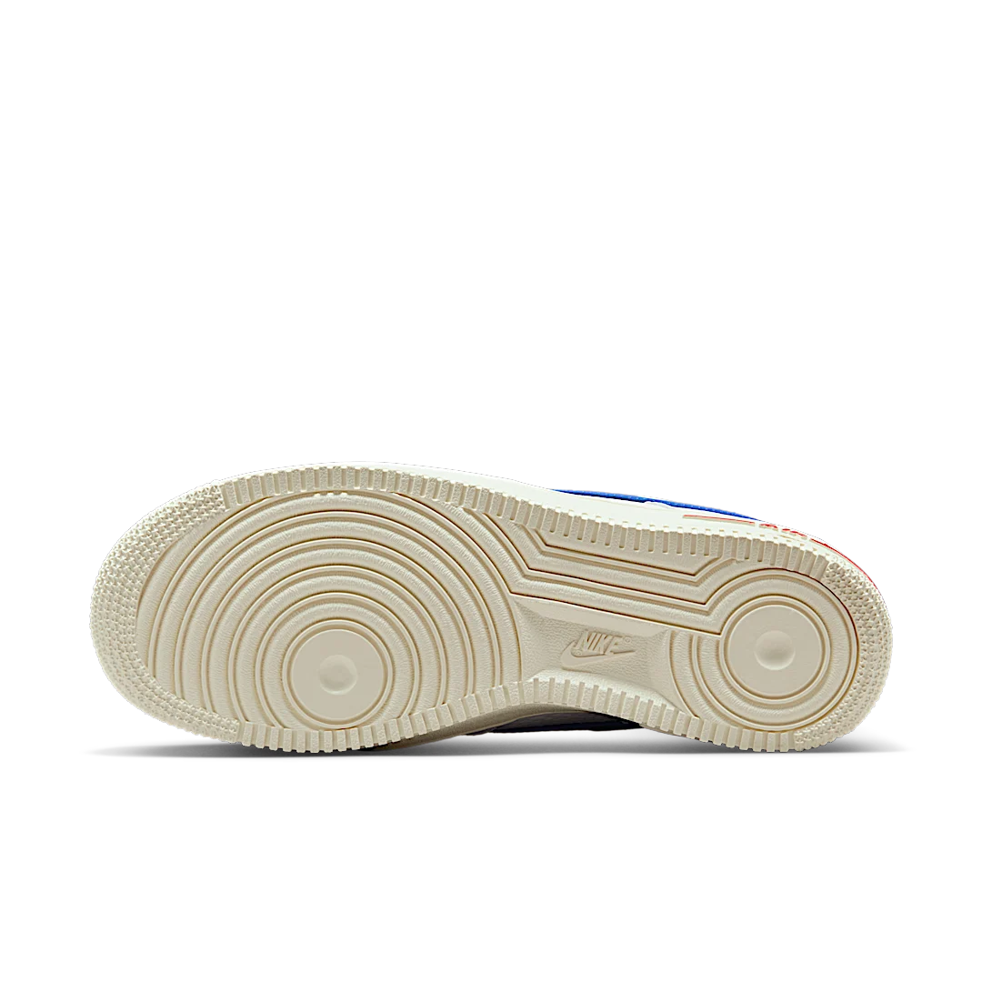 Overkicks - Nike Air Force 1 Low 07 LX Command Force University Blue Summit White (DR0148-100) - detalle suela