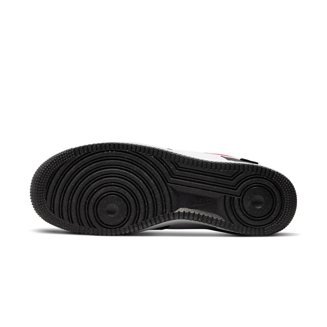 Overkicks - Nike Air Force 1 Low 07 Next Nature Black White University Red (HM0721-002) - detalle suela