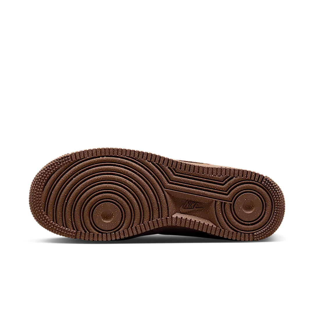 Overkicks - Nike Air Force 1 Low 07 Suede Cacao Wow (FQ8901-259) - detalle suela