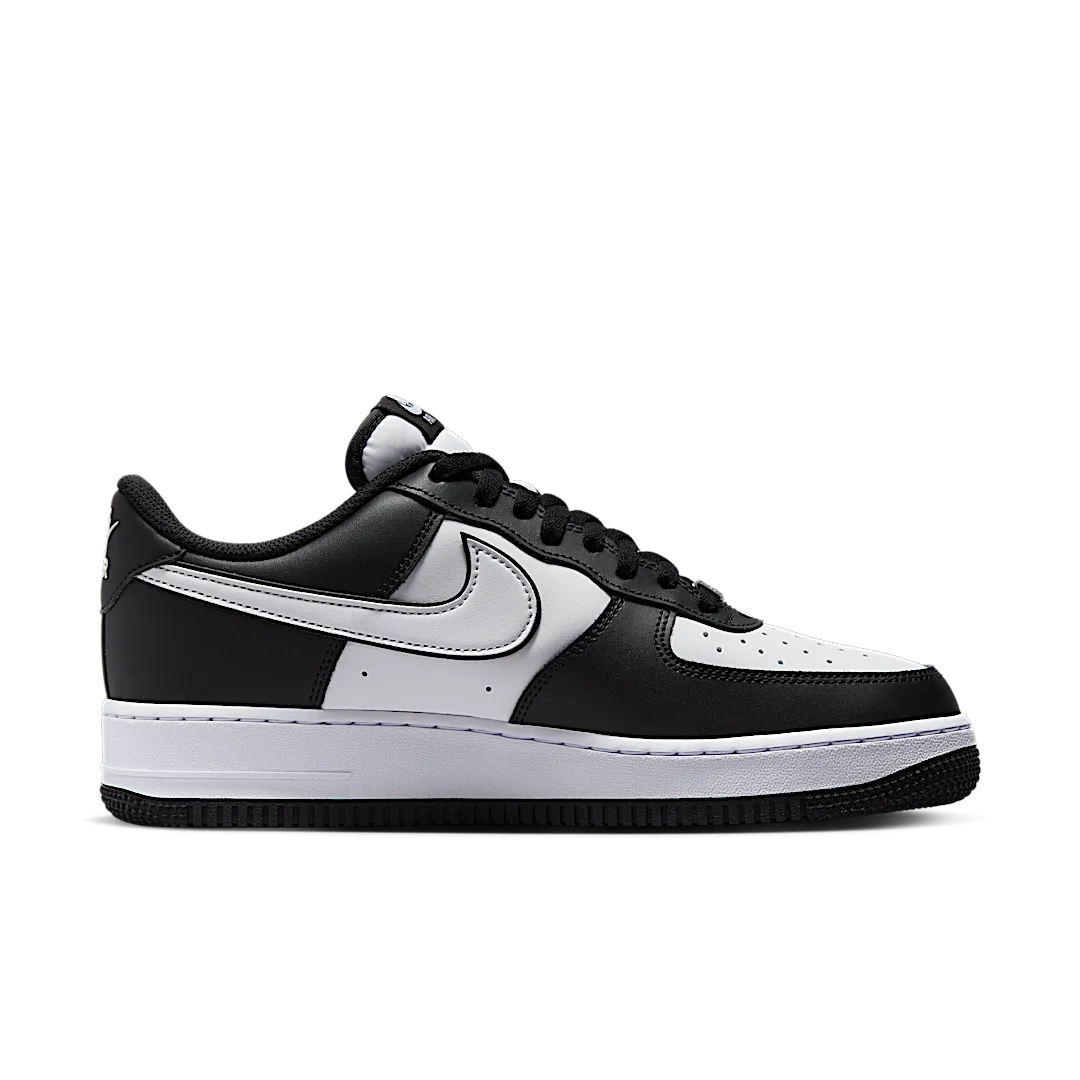 Overkicks - Nike Air Force 1 Low 07 White Swoosh Panda (DV0788-001) - par completo