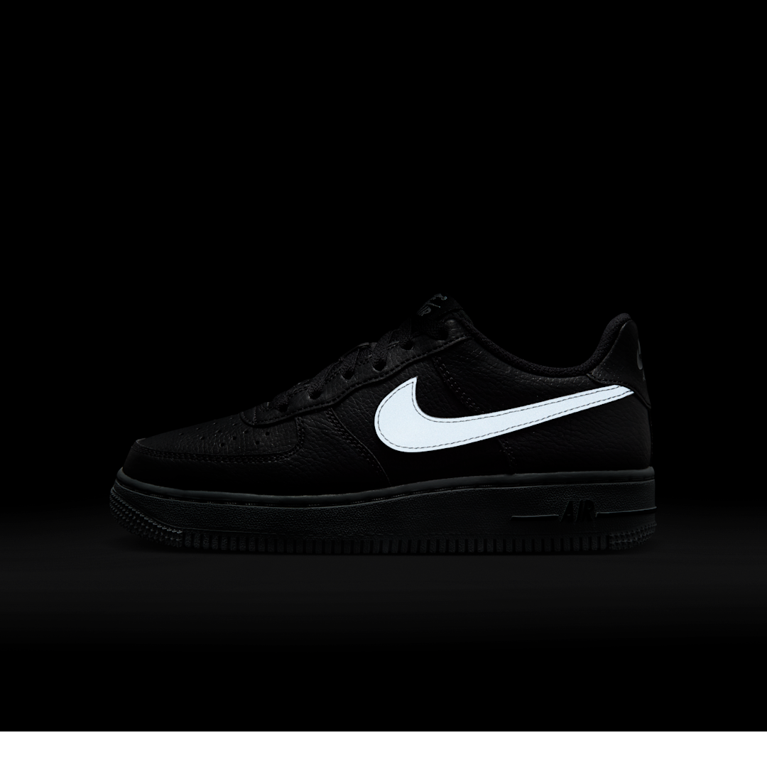 Overkicks - Nike Air Force 1 Low Black Wolf Grey (GS) (HQ3807-001) - imagen 4