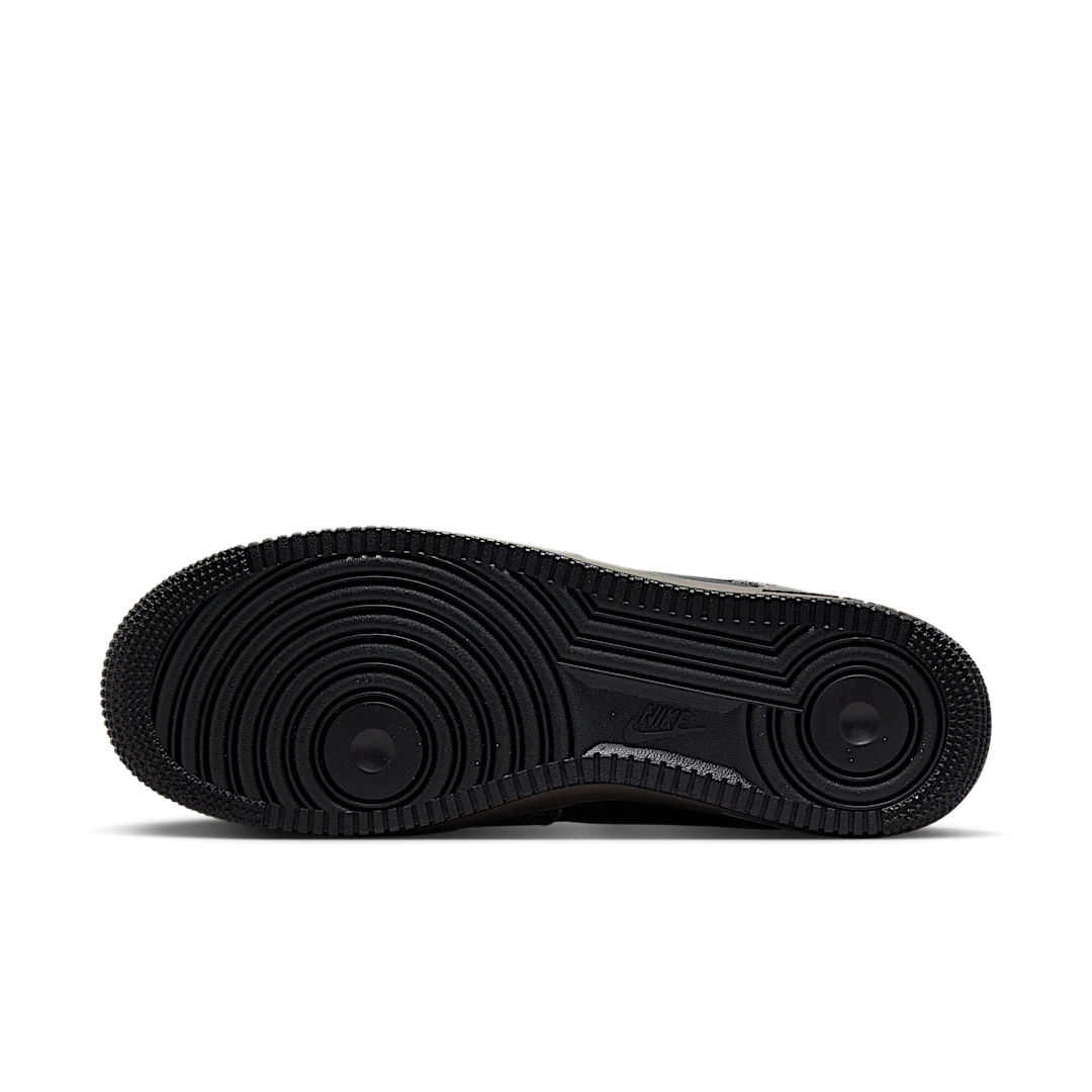 Overkicks - Nike Air Force 1 Low Off Noir Snakeskin (HF2898-001) - detalle suela