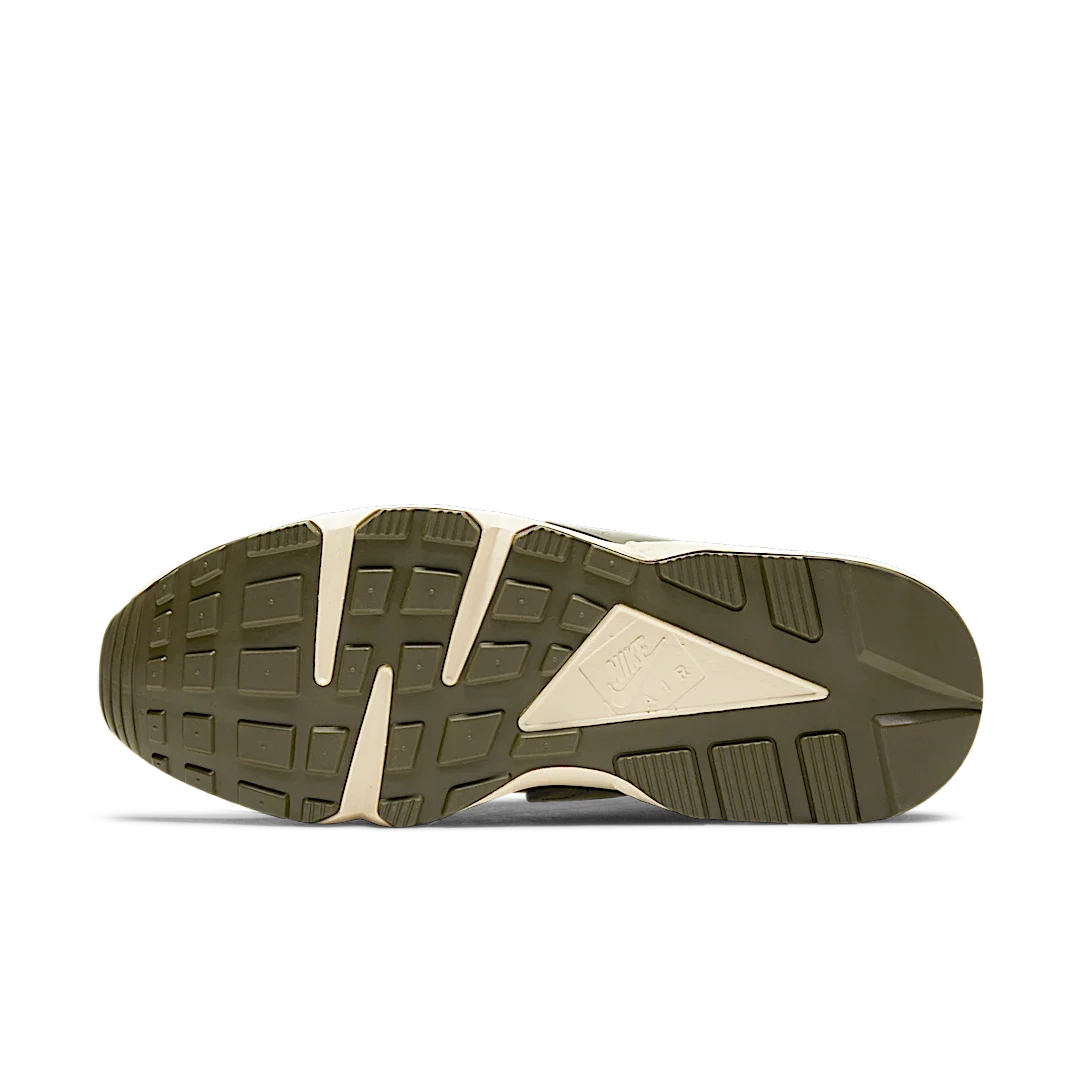 Overkicks - Nike Air Huarache Stussy Desert Oak (2021) (DD1381-200) - detalle suela