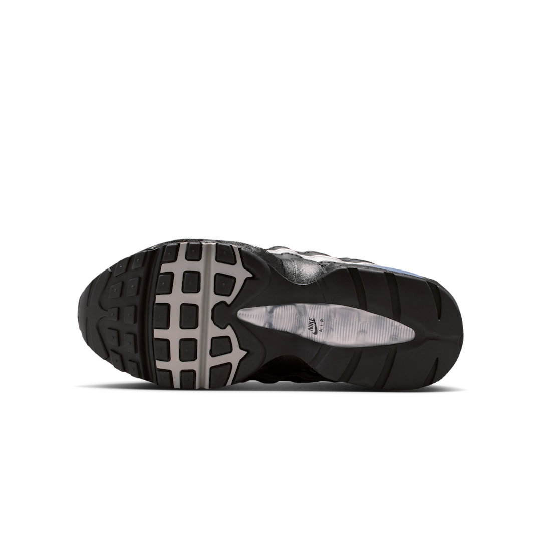 Overkicks - Nike Air Max 95 Black White Metallic Silver (GS) (II4130-013) - imagen 4