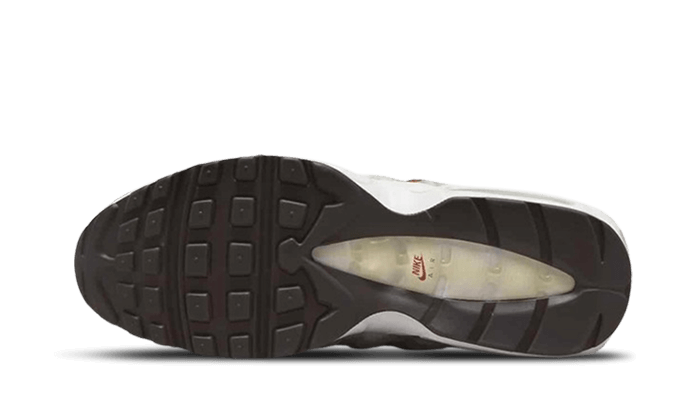 Overkicks - Nike Air Max 95 Social FC (DQ9016-001) - par completo