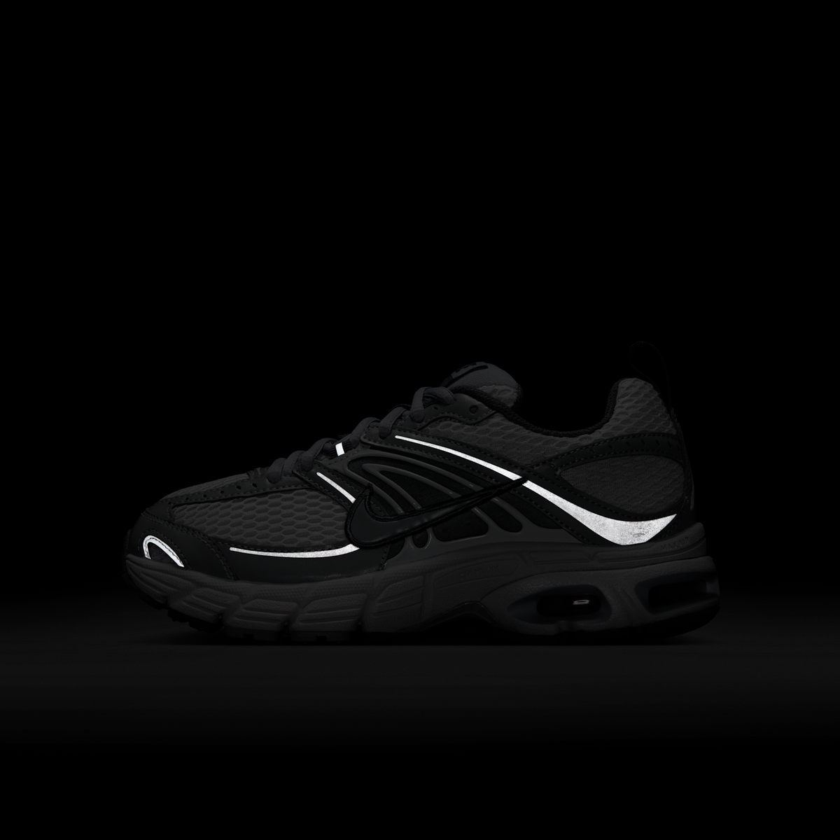 Overkicks - Nike Air Max Moto 2K Wolf Grey Vast Grey (IQ9430-002) - detalle