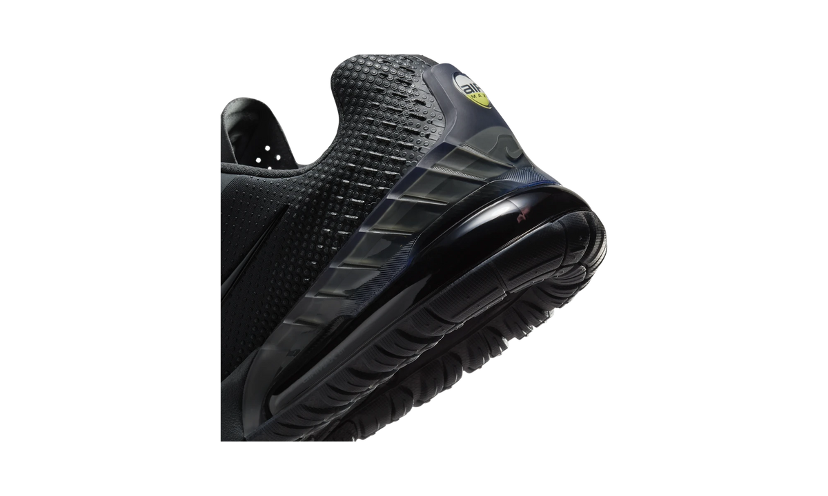 Overkicks - Nike Air Max Phoenix Anthracite Black (FZ5307-008) - detalle