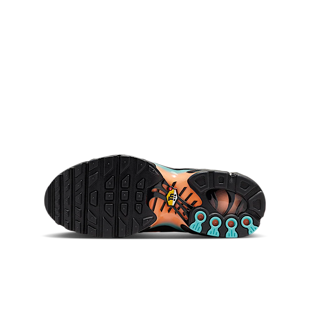 Overkicks - Nike Air Max Plus Aurora Green Orange Pulse (CD0609-037) - detalle suela