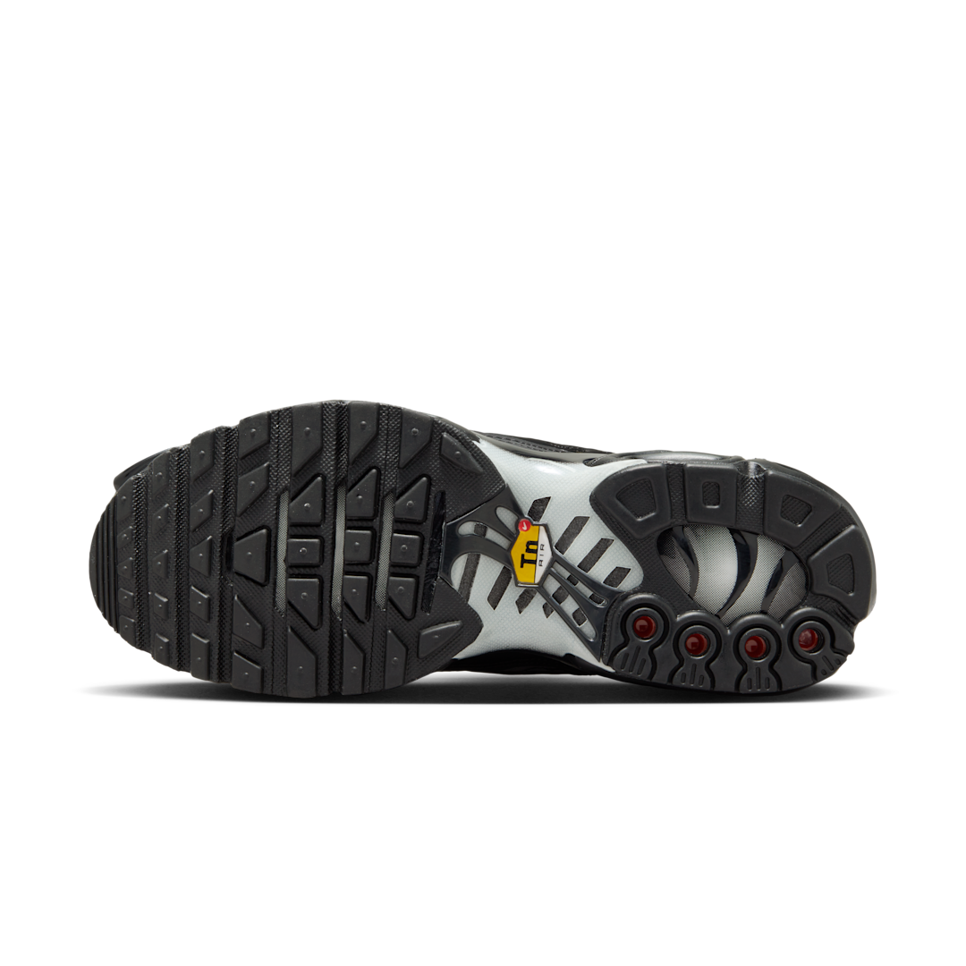 Overkicks - Nike Air Max Plus Black Anthracite Sail (FV1169-001) - detalle suela