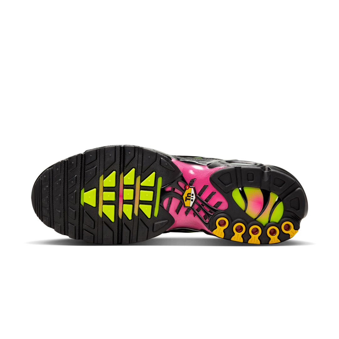 Overkicks - Nike Air Max Plus Hyper Pink Volt Black (DM0032-027) - detalle suela