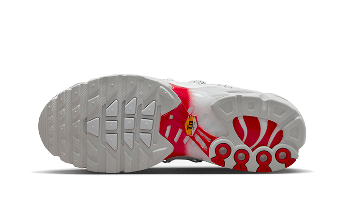 Overkicks - Nike Air Max Plus Lace Utility White University Red (Womens) (FN3488-100) - par completo