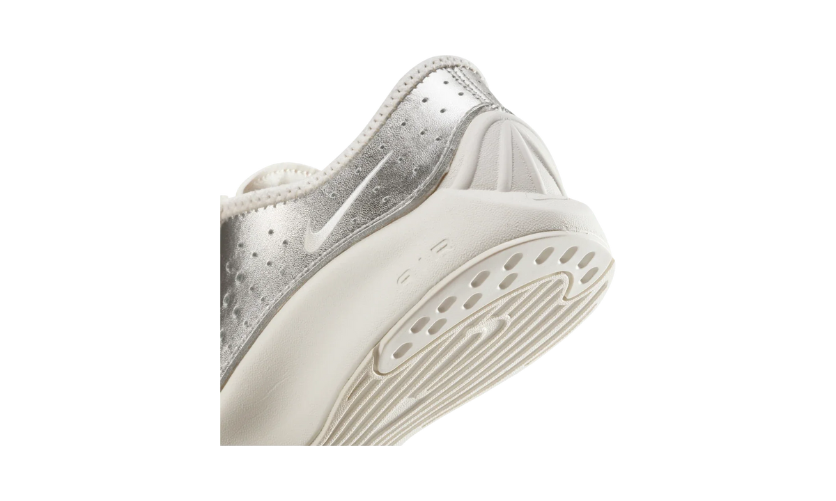 Overkicks - Nike Air Superfly Pale Ivory Metallic Silver (Womens) (IB5824-100) - detalle