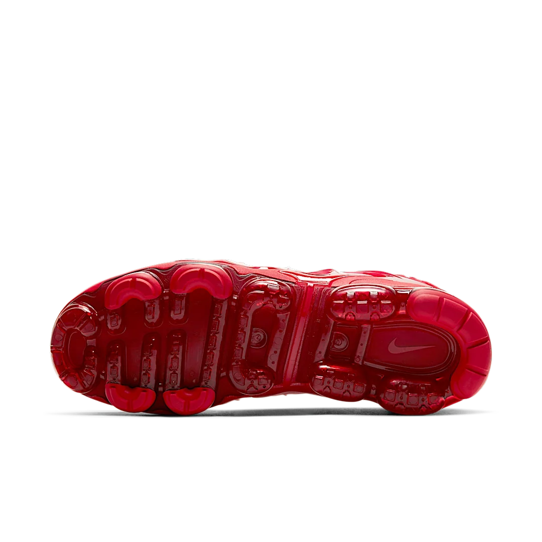 Overkicks - Nike Air VaporMax Plus Triple Red (CW6973-600) - detalle suela