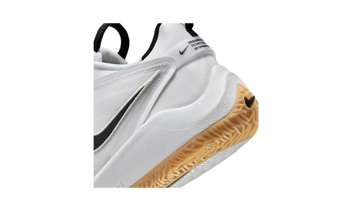 Overkicks - Nike Air Zoom Hyperace 3 White Black Gum (FQ7074-101) - detalle