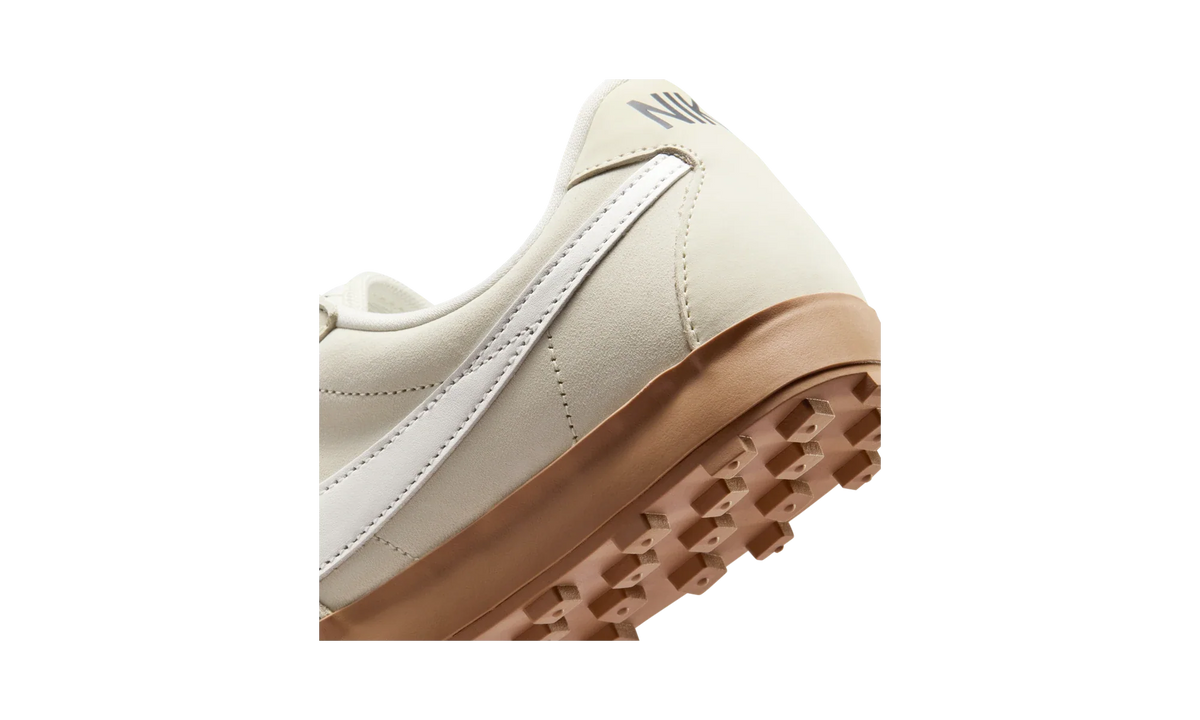 Overkicks - Nike Astro Grabber QS Coconut Milk (IH2341-100) - detalle