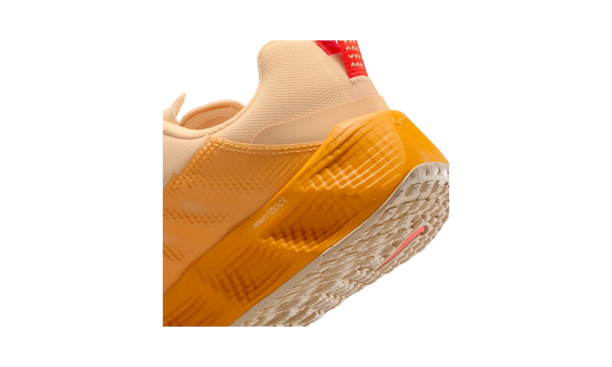 Overkicks - Nike Ava Rover Celestial Gold Bright Crimson (GS) (HF6331-200) - imagen 8