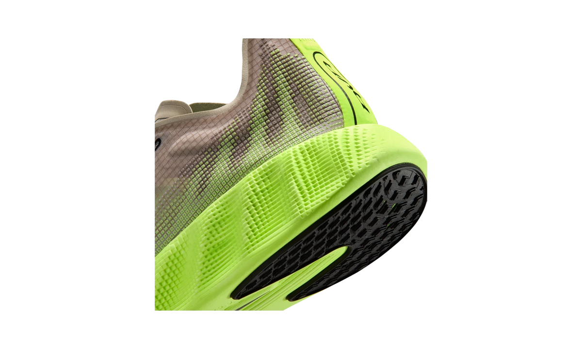 Overkicks - Nike Ava X Volt Ice Moon Particle (HM9697-700) - detalle