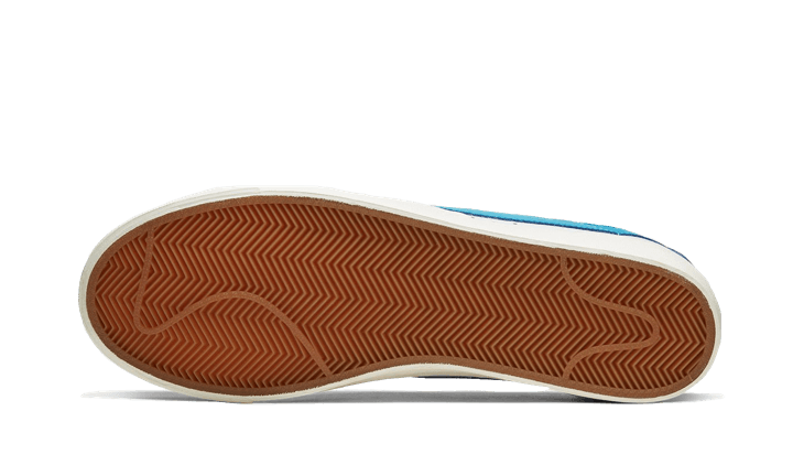 Overkicks - Nike Blazer Low White Laser Blue (CI6377-104) - par completo