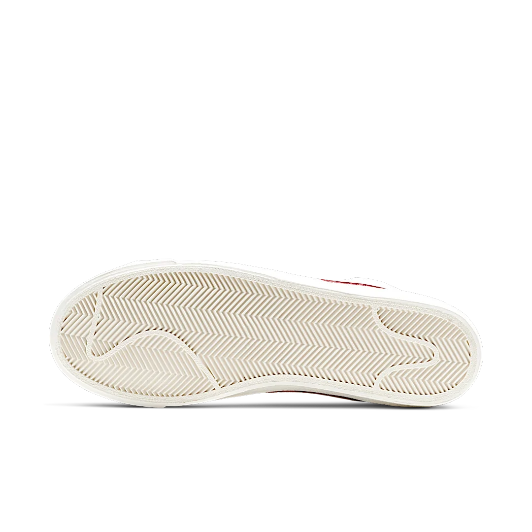 Overkicks - Nike Blazer Mid 77 Brick Red (BQ6806-102) - detalle suela