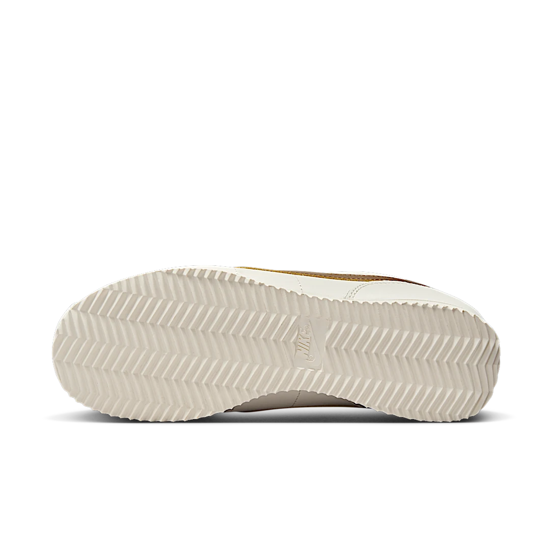 Overkicks - Nike Cortez Cacao Wow (DN1791-104) - detalle suela
