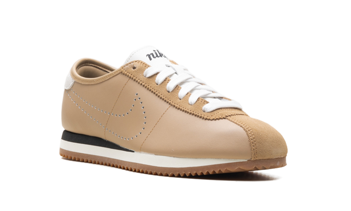 Overkicks - Nike Cortez Leather Pale Shale Sail Perforated Swoosh (HQ1841-200) - detalle lateral interior