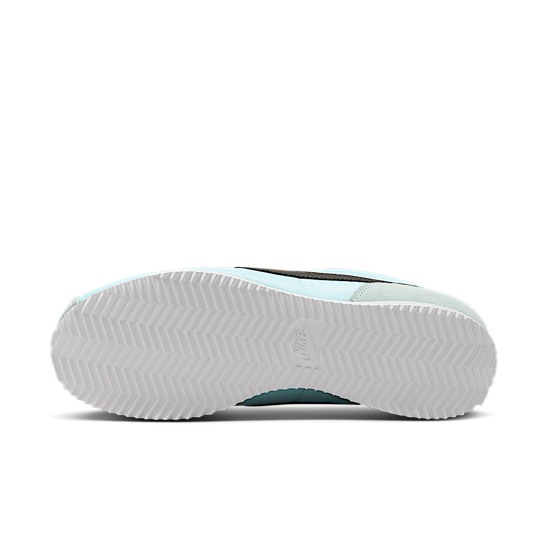 Overkicks - Nike Cortez Textile Glacier Blue (Womens) (DZ2795-401) - detalle suela
