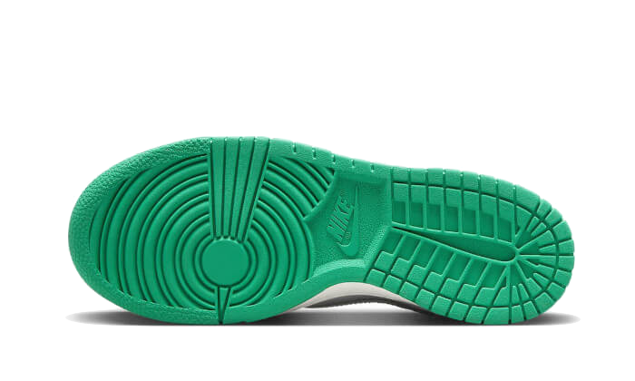 Overkicks - Nike Dunk High Phantom Stadium Green (DB2179-002) - par completo