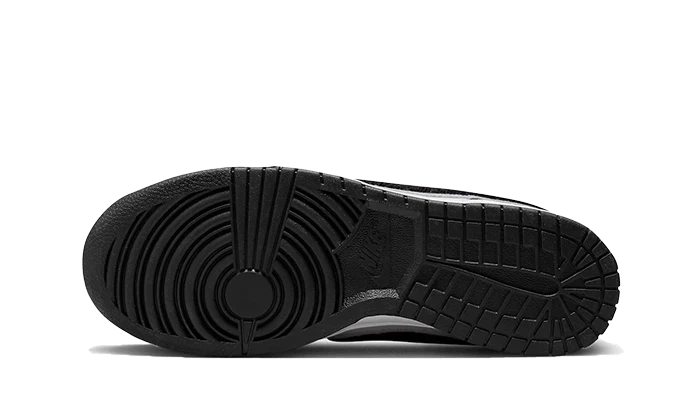Overkicks - Nike Dunk Low Chenille Swoosh Black Grey (DQ7683-001) - par completo