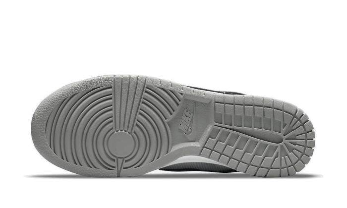 Overkicks - Nike Dunk Low Golden Gals Metallic Silver (DO5882-001) - par completo