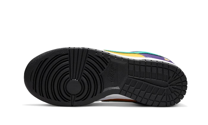 Overkicks - Nike Dunk Low LX Lisa Leslie (DO9581-500) - par completo