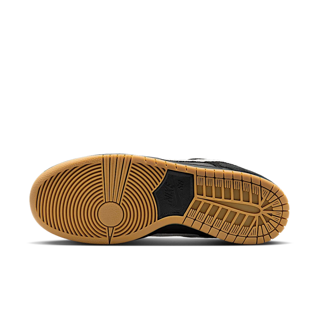 Overkicks - Nike Dunk Low Pro SB Black White Gum (HF3704-003) - detalle suela