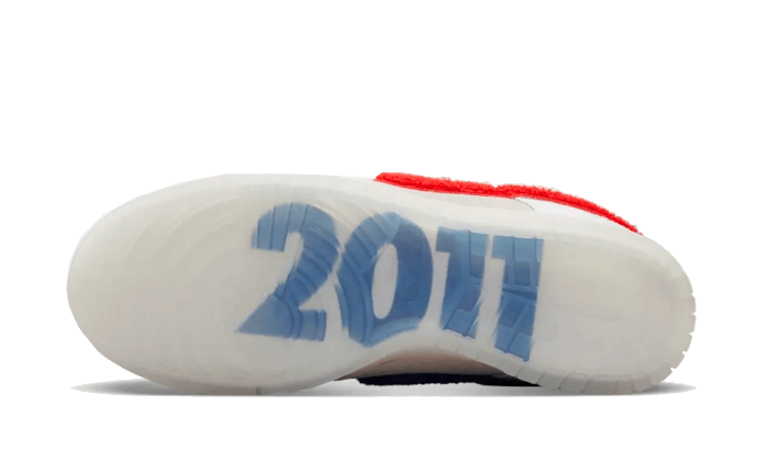 Overkicks - Nike Dunk Low Retro PRM Year of the Rabbit White Rabbit (2023) (FD4203-161) - par completo