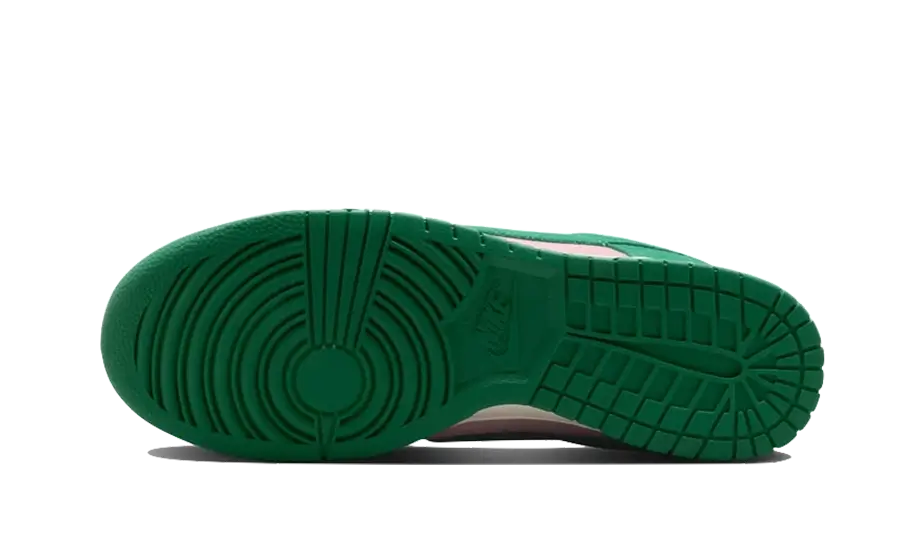 Overkicks - Nike Dunk Low Retro SE Medium Soft Pink Malachite (FZ0549-600) - par completo