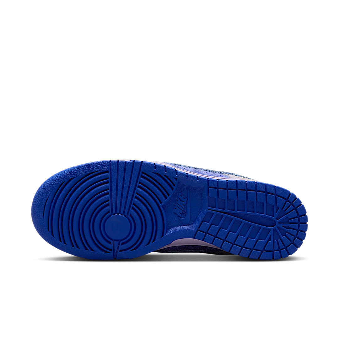 Overkicks - Nike Dunk Low SE Hydrangeas (HQ3431-515) - detalle suela