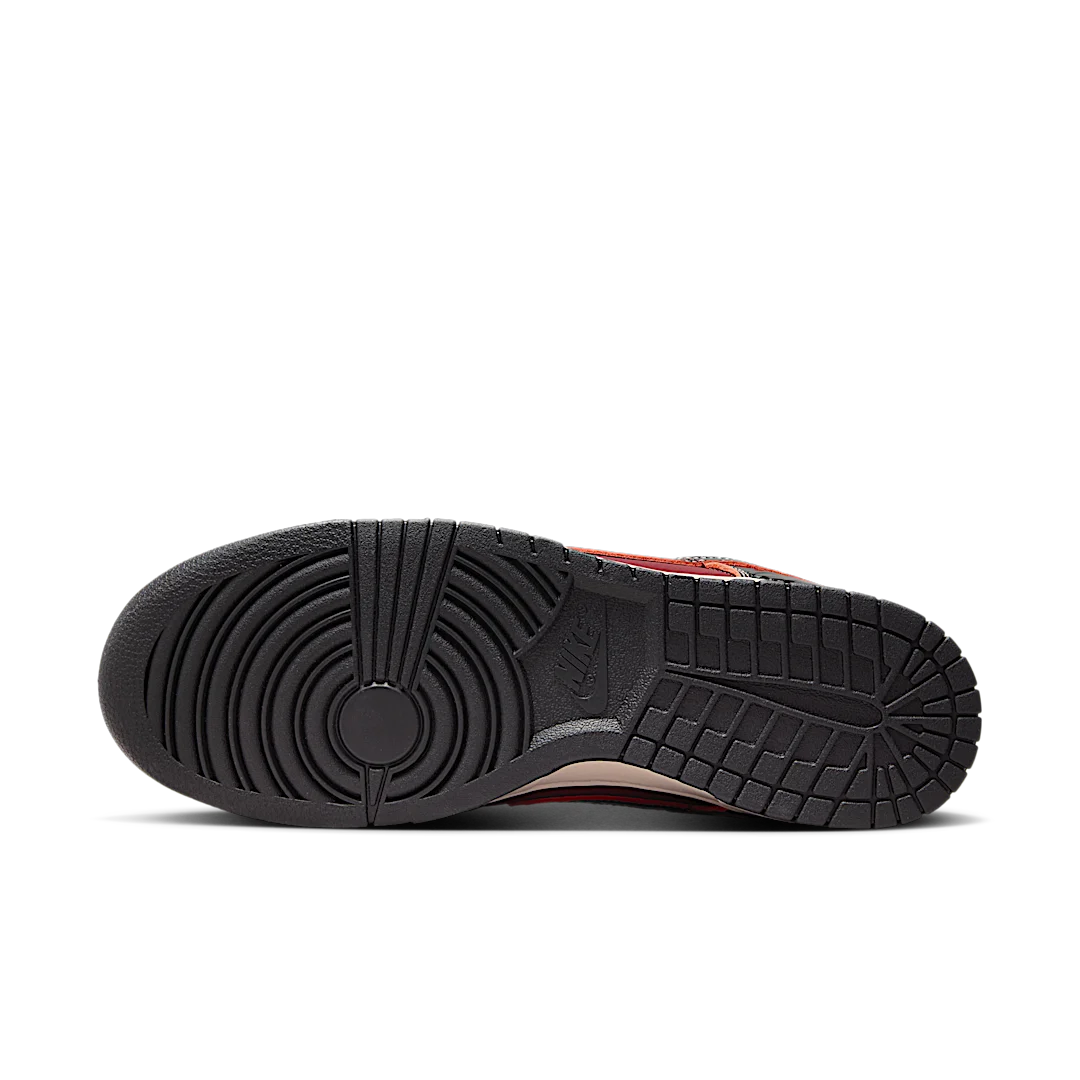 Overkicks - Nike Dunk Low SE Red Panda (HQ1965-600) - detalle suela