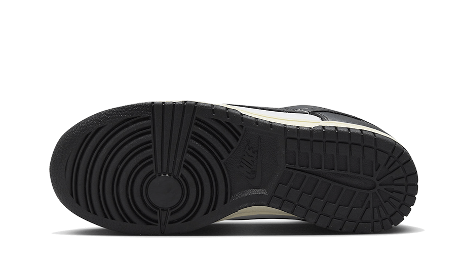 Overkicks - Nike Dunk Low Vintage Panda (FQ8899-100) - par completo