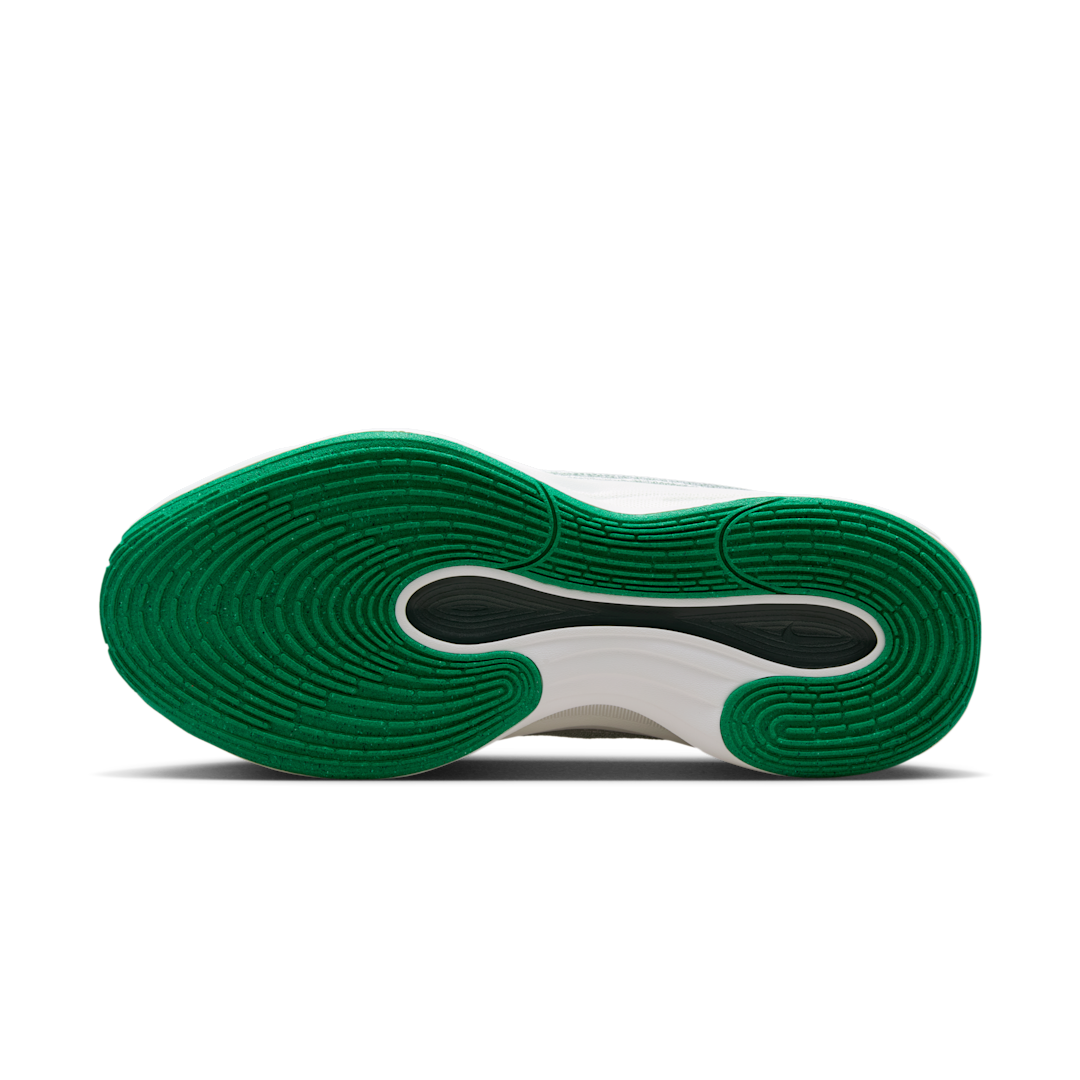 Overkicks - Nike GT Hustle Academy Vintage Green Sail (FJ7791-300) - detalle suela