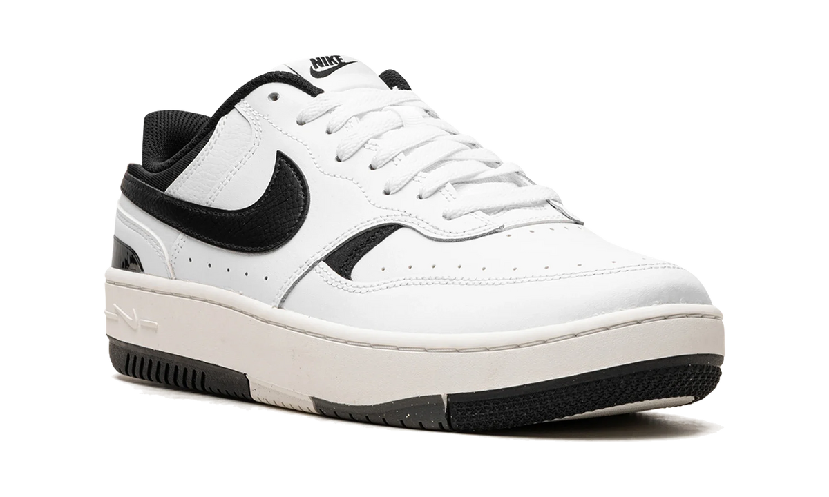 Overkicks - Nike Gamma Force White Black (Womens) (DX9176-100) - detalle lateral interior
