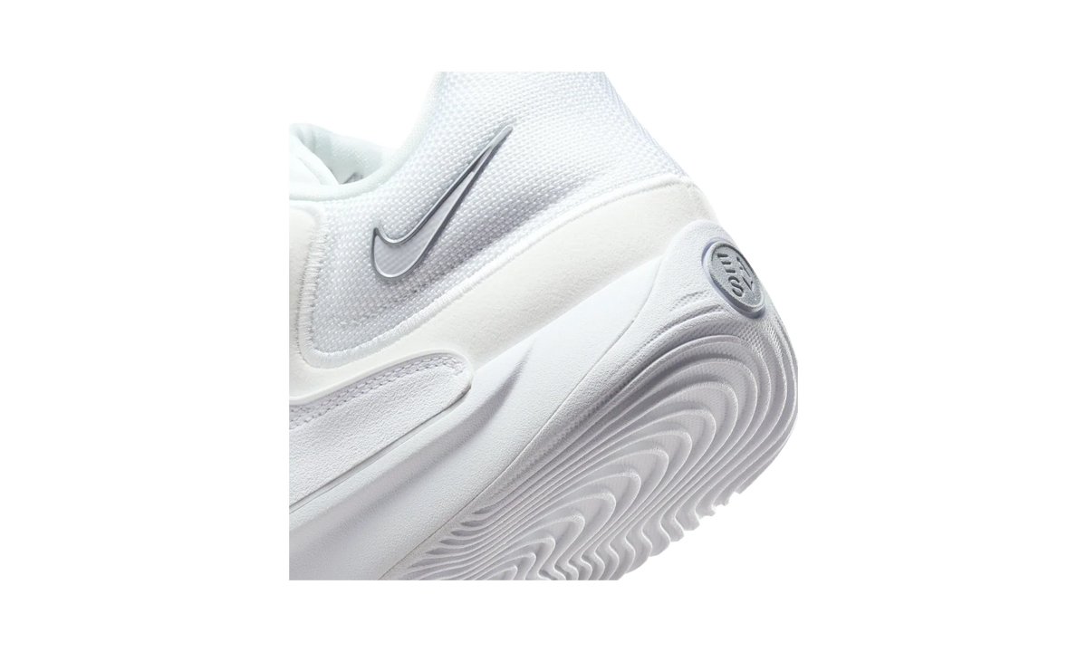 Overkicks - Nike KD 18 TB White (IM0634-105) - detalle