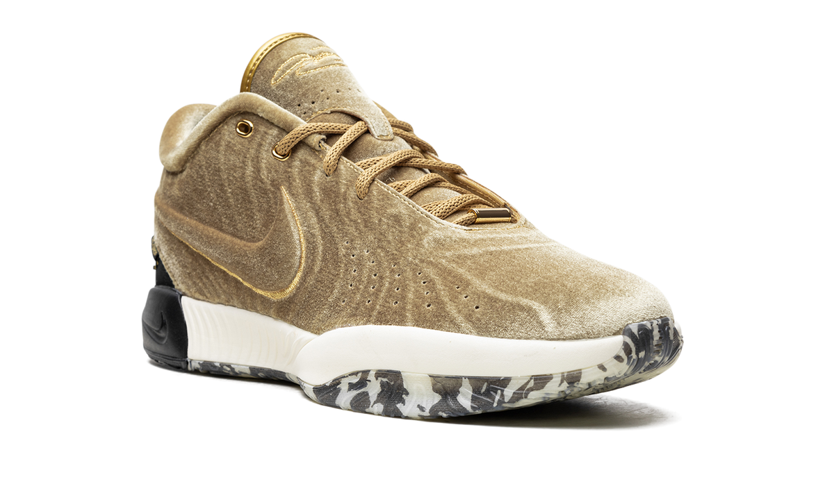 Overkicks - Nike LeBron 21 The Shop Nobility (Marbled Sole) (FZ7883-700) - detalle lateral interior