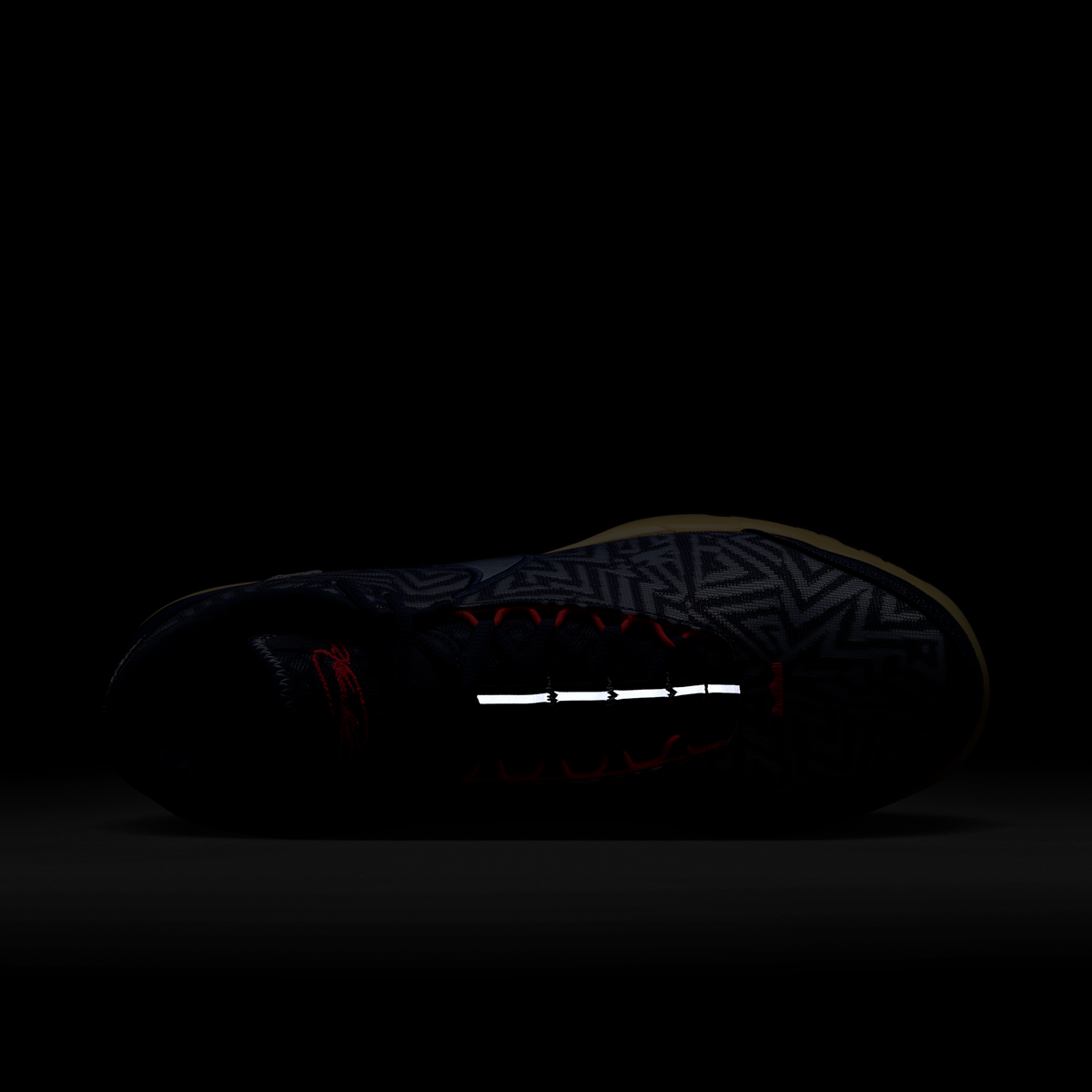 Overkicks - Nike LeBron NXXT Genisus Midnight Navy Soft Yellow Bright Crimson Light Armory Blue (HF0712-401) - detalle