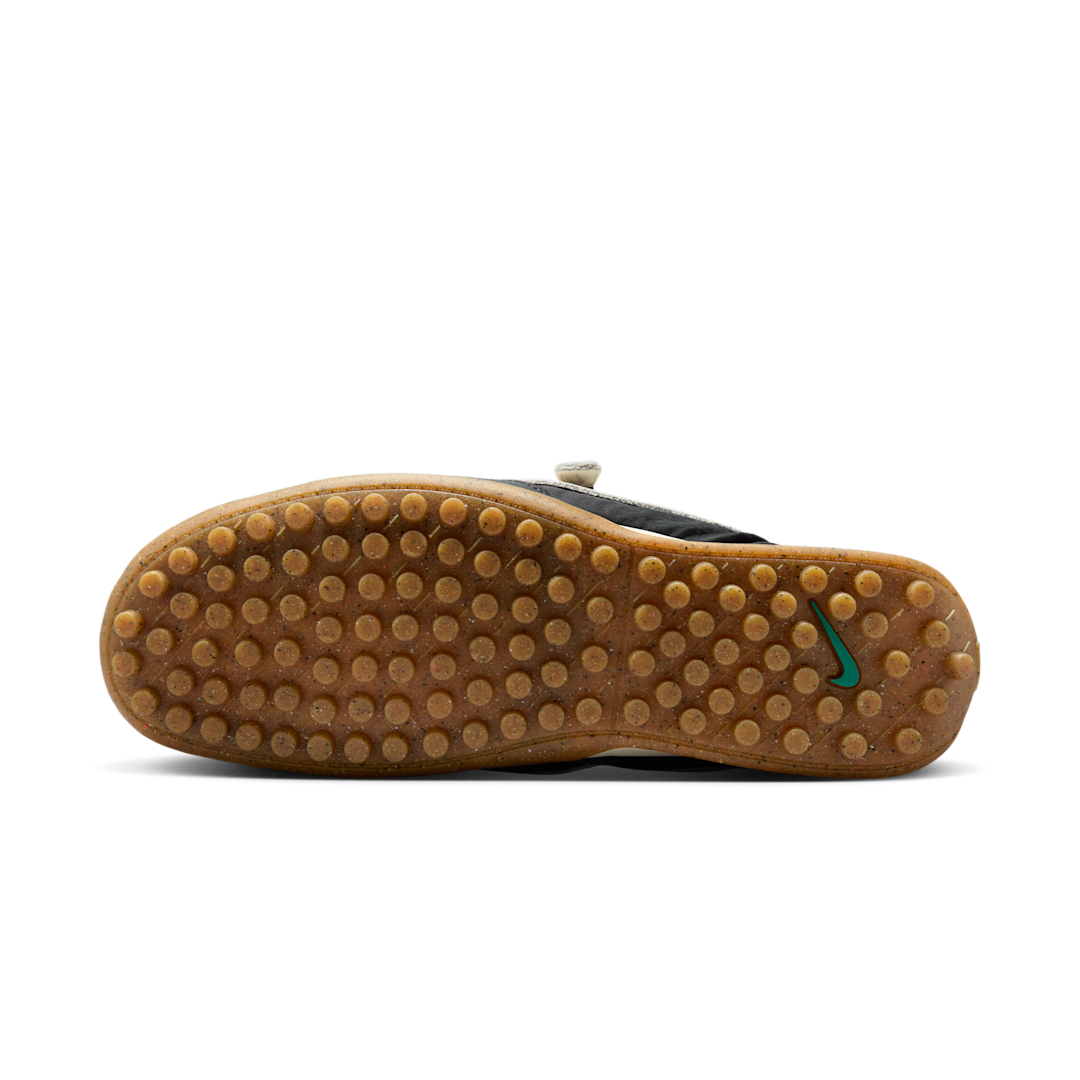 Overkicks - Nike Moon Shoe SP Jacquemus Off Noir (Womens) (HV8547-001) - detalle suela