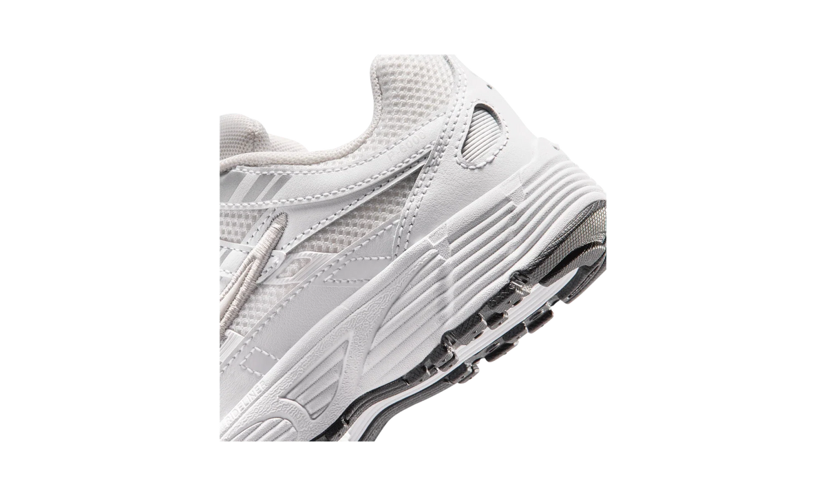 Overkicks - Nike P-6000 Platinum Tint White Silver (PS) (IO4647-017) - imagen 8