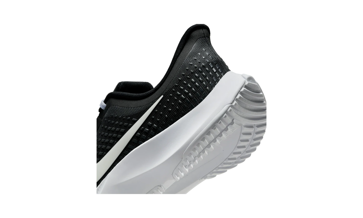 Overkicks - Nike Power Flight Black White (Womens) (FV6290-001) - detalle