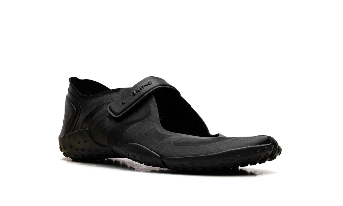 Overkicks - Nike Rift Satin SKIMS Black (Womens) (IQ7158-001) - detalle lateral interior