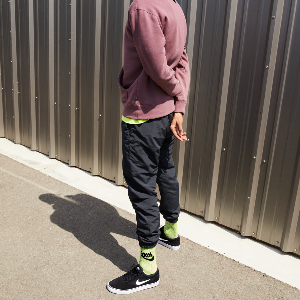 Overkicks - Nike SB Chron 2 Black (DM3493-001) - detalle
